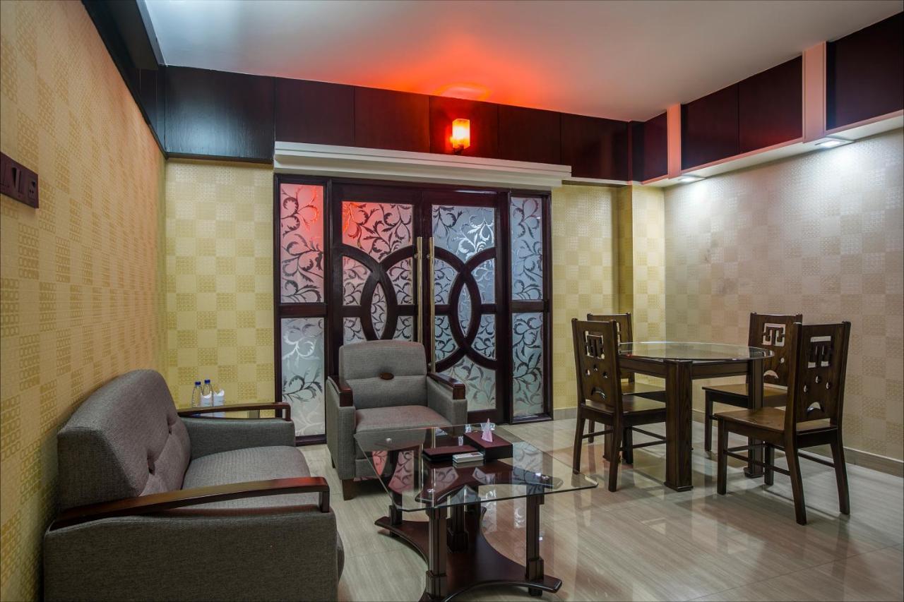 Momo Inn Bogra Exterior foto